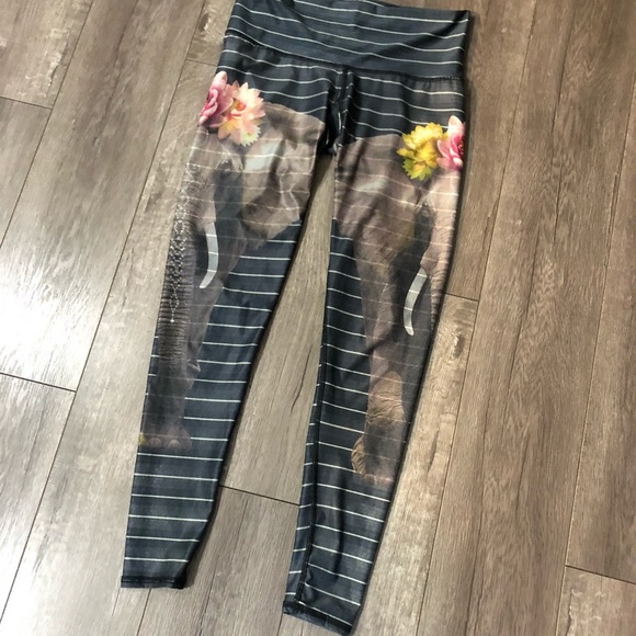 Teeki love the elephant hot pants s - Picture 5 of 8